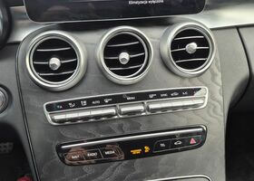 Мерседес Ц-Класс 2020 в Европе на Automoto.ua Белый Мерседес Ц-Класс, объемом двигателя 1 л и пробегом 58 тыс. км за 32930 $, фото 12 на Automoto.ua