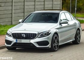 Мерседес Ц-Класс 2015 в Европе на Automoto.ua Серый Мерседес Ц-Класс, объемом двигателя 1 л и пробегом 136 тыс. км за 19347 $, фото 3 на Automoto.ua