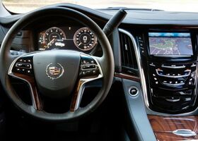 Cadillac Escalade 2019 на тест-драйве, фото 5