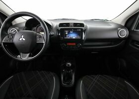 Мицубиси Спейс Стар 2023 в Европе на Automoto.ua Синий Мицубиси Спейс Стар, объемом двигателя 1.19 л и пробегом 40 тыс. км за 15695 $, фото 12 на Automoto.ua