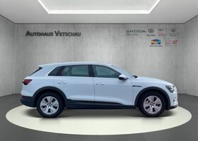 Білий Ауді E-Tron, об'ємом двигуна 0 л та пробігом 36 тис. км за 43301 $, фото 6 на Automoto.ua