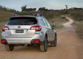 Subaru Outback 2017 на тест-драйве, фото 7