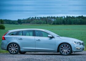 Volvo V60 2016 на тест-драйве, фото 7