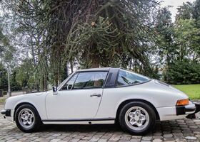 Білий Порше 911, об'ємом двигуна 2.69 л та пробігом 192 тис. км за 75511 $, фото 5 на Automoto.ua