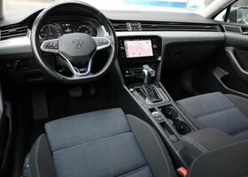 Фольксваген Пассат Вариант 2021 в Европе на Automoto.ua Серый Фольксваген Пассат Вариант, объемом двигателя 1.4 л и пробегом 141 тыс. км за 19355 $, фото 8 на Automoto.ua