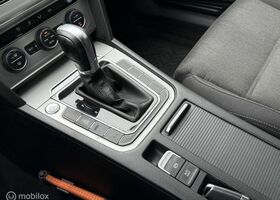 Фольксваген Пассат Варіант 2015 у Європі на Automoto.ua Сірий Фольксваген Пассат Варіант, об'ємом двигуна 1.6 л та пробігом 200 тис. км за 11791 $, фото 16 на Automoto.ua