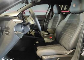 Альфа Ромео Джуниор 2025 в Европе на Automoto.ua Черный Альфа Ромео Джуниор, объемом двигателя 1 л и пробегом 6 тыс. км за 33681 $, фото 16 на Automoto.ua