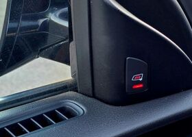 Ауди А8 2011 в Европе на Automoto.ua Черный Ауди А8, объемом двигателя 2.97 л и пробегом 300 тыс. км за 86100 $, фото 11 на Automoto.ua