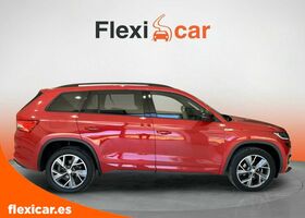 Червоний Шкода Kodiaq, об'ємом двигуна 1.97 л та пробігом 107 тис. км за 26048 $, фото 6 на Automoto.ua