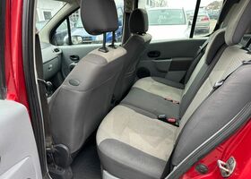 Рено Модус 2007 у Європі на Automoto.ua Червоний Рено Модус, об'ємом двигуна 1.15 л та пробігом 246 тис. км за 1472 $, фото 12 на Automoto.ua