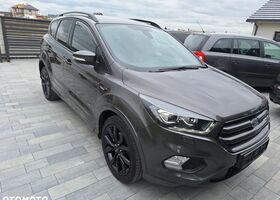 Форд Куга, об'ємом двигуна 2 л та пробігом 121 тис. км за 16976 $, фото 2 на Automoto.ua