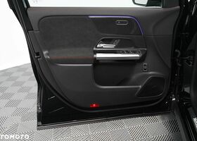 Мерседес ГЛА-Клас 2025 у Європі на Automoto.ua Чорний Мерседес ГЛА-Клас, об'ємом двигуна 1 л та пробігом 1 тис. км за 48176 $, фото 9 на Automoto.ua