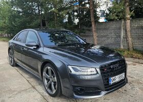 Ауди С8, объемом двигателя 3.99 л и пробегом 123 тыс. км за 45356 $, фото 1 на Automoto.ua