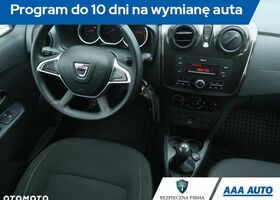 Дачія Sandero, об'ємом двигуна 1.15 л та пробігом 111 тис. км за 6156 $, фото 7 на Automoto.ua