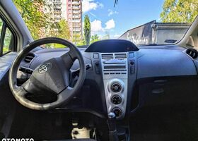 Тойота Яріс, об'ємом двигуна 1 л та пробігом 290 тис. км за 2117 $, фото 5 на Automoto.ua