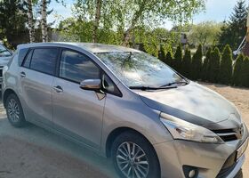 Тойота Версо, об'ємом двигуна 2 л та пробігом 187 тис. км за 7019 $, фото 1 на Automoto.ua