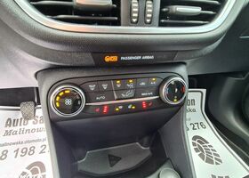 Форд Фієста 2022 у Європі на Automoto.ua Чорний Форд Фієста, об'ємом двигуна 1 л та пробігом 6 тис. км за 13293 $, фото 26 на Automoto.ua