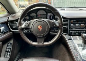 Синій Порше Panamera, об'ємом двигуна 2.97 л та пробігом 251 тис. км за 25805 $, фото 8 на Automoto.ua