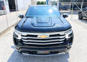 Шевроле Сильверадо 2024 в Европе на Automoto.ua Черный Шевроле Сильверадо, объемом двигателя 6.16 л и пробегом 30 тыс. км за 93725 $, фото 2 на Automoto.ua