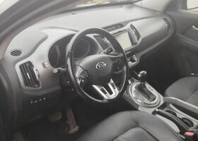 Киа Sportage, объемом двигателя 2 л и пробегом 137 тыс. км за 12937 $, фото 6 на Automoto.ua