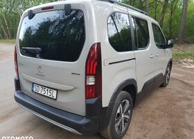 Пежо Rifter, об'ємом двигуна 1.2 л та пробігом 48 тис. км за 16393 $, фото 2 на Automoto.ua