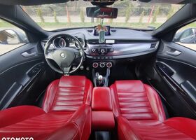 Альфа Ромео Giulietta, об'ємом двигуна 1.74 л та пробігом 250 тис. км за 9698 $, фото 5 на Automoto.ua