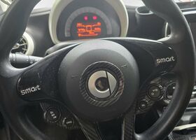 Білий Смарт Fortwo, об'ємом двигуна 1 л та пробігом 93 тис. км за 16146 $, фото 5 на Automoto.ua