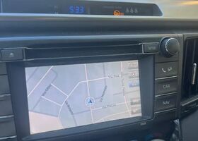 Тойота РАВ 4 2015 в Европе на Automoto.ua Тойота РАВ 4, объемом двигателя 2.23 л и пробегом 180 тыс. км за 12679 $, фото 6 на Automoto.ua