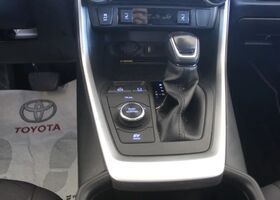 Тойота РАВ 4 2022 у Європі на Automoto.ua Сірий Тойота РАВ 4, об'ємом двигуна 2.49 л та пробігом 54 тис. км за 30157 $, фото 14 на Automoto.ua