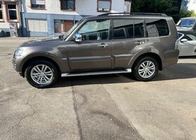 Міцубісі Паджеро 2017 у Європі на Automoto.ua Коричневий Міцубісі Паджеро, об'ємом двигуна 3.2 л та пробігом 140 тис. км за 40632 $, фото 15 на Automoto.ua