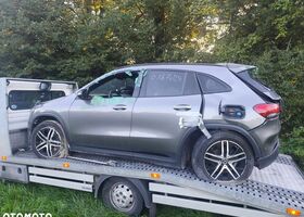 Мерседес ГЛА-Класс 2020 в Европе на Automoto.ua Серый Мерседес ГЛА-Класс, объемом двигателя 1 л и пробегом 91 тыс. км за 11356 $, фото 2 на Automoto.ua