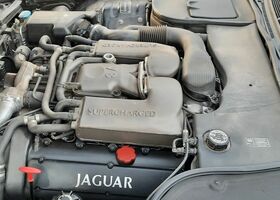 Ягуар ХЖР, об'ємом двигуна 4 л та пробігом 278 тис. км за 7343 $, фото 4 на Automoto.ua