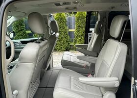 Крайслер Grand Voyager, об'ємом двигуна 2.77 л та пробігом 199 тис. км за 7754 $, фото 7 на Automoto.ua