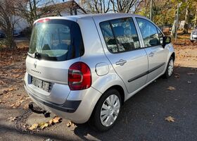 Рено Модус 2012 у Європі на Automoto.ua Срібний Рено Модус, об'ємом двигуна 1.15 л та пробігом 58 тис. км за 4076 $, фото 3 на Automoto.ua