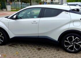 Тойота C-HR, объемом двигателя 1.8 л и пробегом 32 тыс. км за 25054 $, фото 1 на Automoto.ua