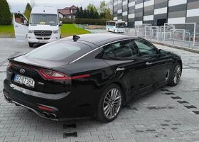 Кіа Stinger, об'ємом двигуна 2 л та пробігом 97 тис. км за 20389 $, фото 1 на Automoto.ua