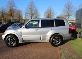 Міцубісі Паджеро 2006 у Європі на Automoto.ua Срібний Міцубісі Паджеро, об'ємом двигуна 3.2 л та пробігом 161 тис. км за 8152 $, фото 5 на Automoto.ua