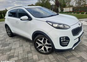 Киа Sportage, объемом двигателя 1.59 л и пробегом 130 тыс. км за 15724 $, фото 2 на Automoto.ua