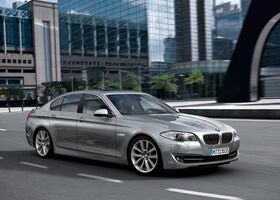 БМВ 5 Серия, Седан 2010 - н.в. 550i xDrive (F10)