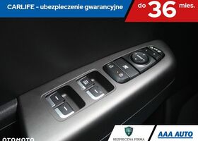 Кіа Sportage, об'ємом двигуна 1.59 л та пробігом 64 тис. км за 20302 $, фото 17 на Automoto.ua