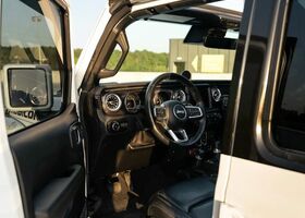 Джип Wrangler, об'ємом двигуна 6.42 л та пробігом 47 тис. км за 120734 $, фото 31 на Automoto.ua