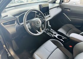 Тойота Corolla Cross 2025 в Европе на Automoto.ua Черный Тойота Corolla Cross, объемом двигателя 2 л и пробегом 8 тыс. км за 39130 $, фото 4 на Automoto.ua
