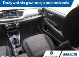 Кіа Stonic, об'ємом двигуна 1 л та пробігом 77 тис. км за 12959 $, фото 8 на Automoto.ua