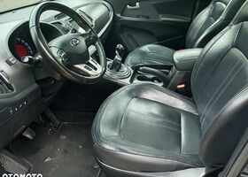 Киа Sportage, объемом двигателя 2 л и пробегом 205 тыс. км за 8790 $, фото 10 на Automoto.ua