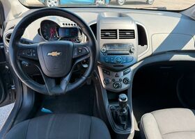 Шевроле Авео 2012 в Европе на Automoto.ua Серый Шевроле Авео, объемом двигателя 1.23 л и пробегом 186 тыс. км за 2999 $, фото 6 на Automoto.ua