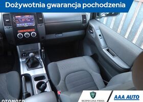 Ниссан Навара, объемом двигателя 2.49 л и пробегом 95 тыс. км за 13607 $, фото 8 на Automoto.ua