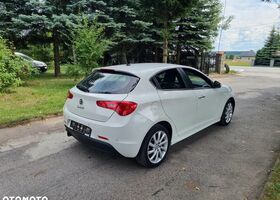 Альфа Ромео Giulietta 2012 у Європі на Automoto.ua Білий Альфа Ромео Giulietta, об'ємом двигуна 1 л та пробігом 197 тис. км за 6901 $, фото 4 на Automoto.ua