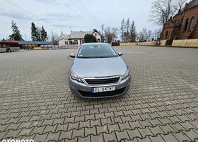 Пежо 308, объемом двигателя 1.2 л и пробегом 108 тыс. км за 6045 $, фото 5 на Automoto.ua