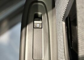 Рено R 4 2025 в Европе на Automoto.ua Серый Рено R 4, объемом двигателя 0 л и пробегом 10 тыс. км за 41438 $, фото 35 на Automoto.ua