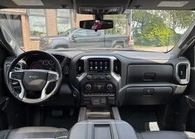 Шевроле Сильверадо 2021 в Европе на Automoto.ua Серый Шевроле Сильверадо, объемом двигателя 3 л и пробегом 148 тыс. км за 48792 $, фото 7 на Automoto.ua